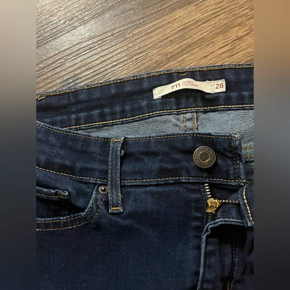Levis 711 Skinny Jean - Picture 5 of 8
